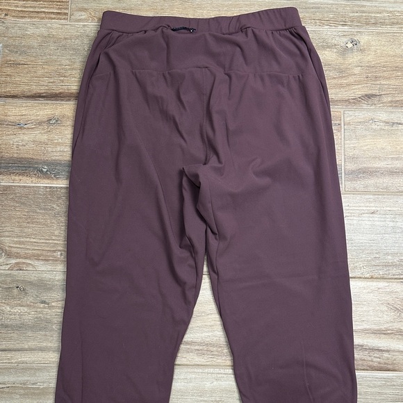 Janji Mercury Track Pant Huckleberry Color Women’s Medium - Picture 10 of 11